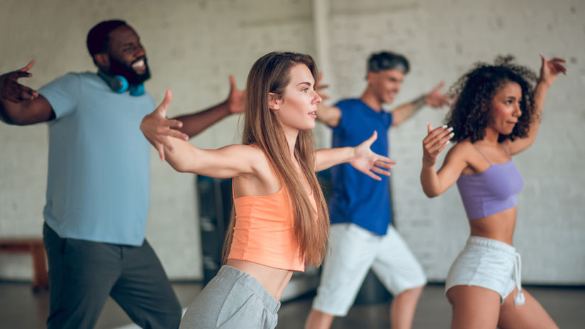 AULA DE HIP HOP - INICIANTE